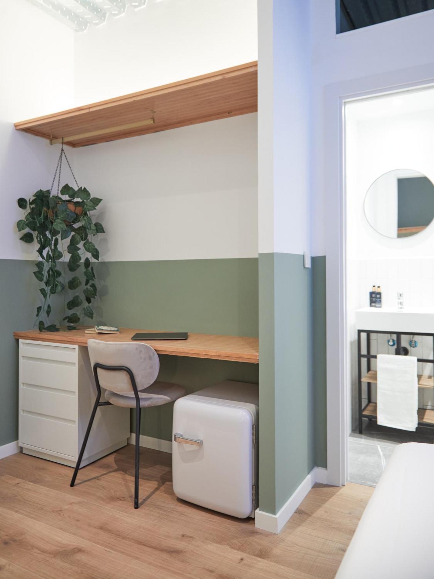 Ola Living Hostal Tetuan Madrid Ngoại thất bức ảnh